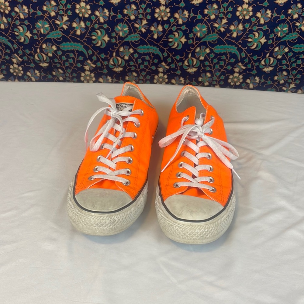 Orange converse